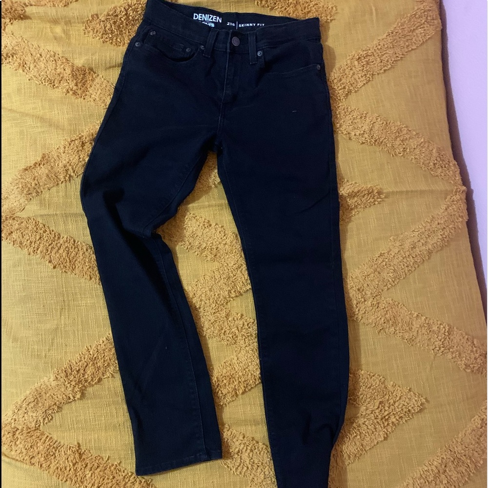 DENIZEN from Levi’s jeans
